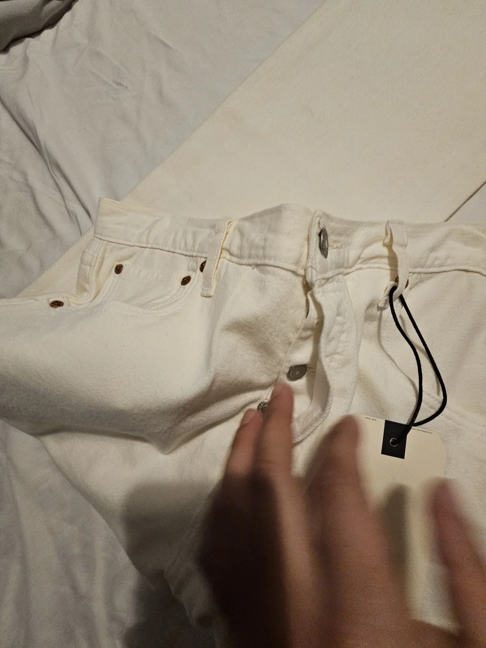 Levi's Premium Men’s Straight Jeans in White/Cream